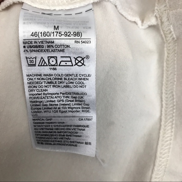 3/$15 gap built in bra support spaghetti strap top - Picture 3 of 4